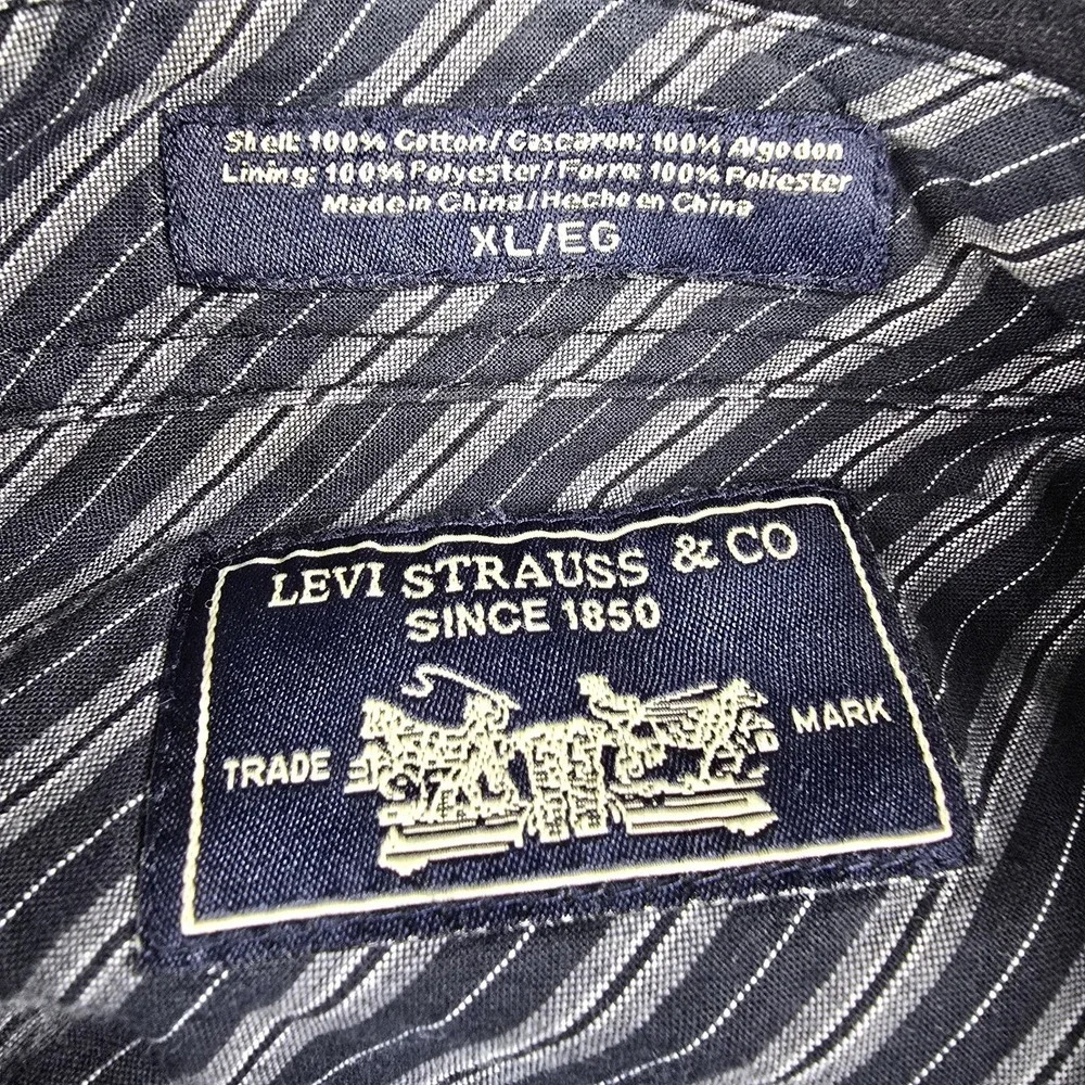 Levis crafted comfort